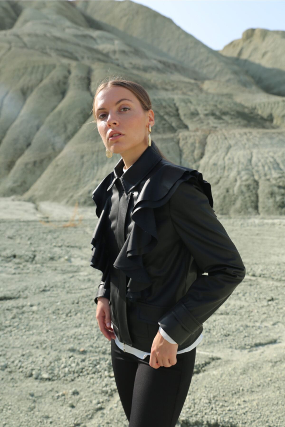 Kadın Deri Fırfır Detaylı Ceket Siyah - 42