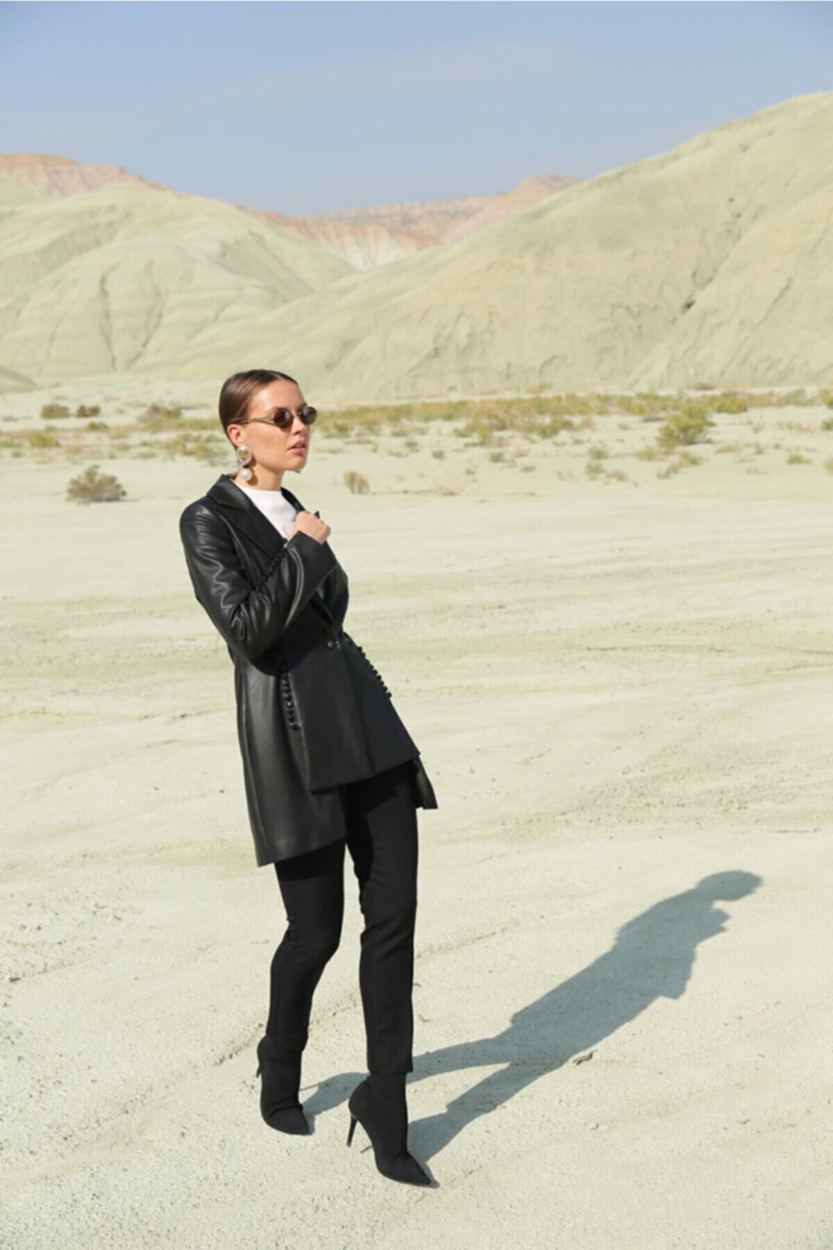 Deri Asimetrik Ceket Siyah - 40