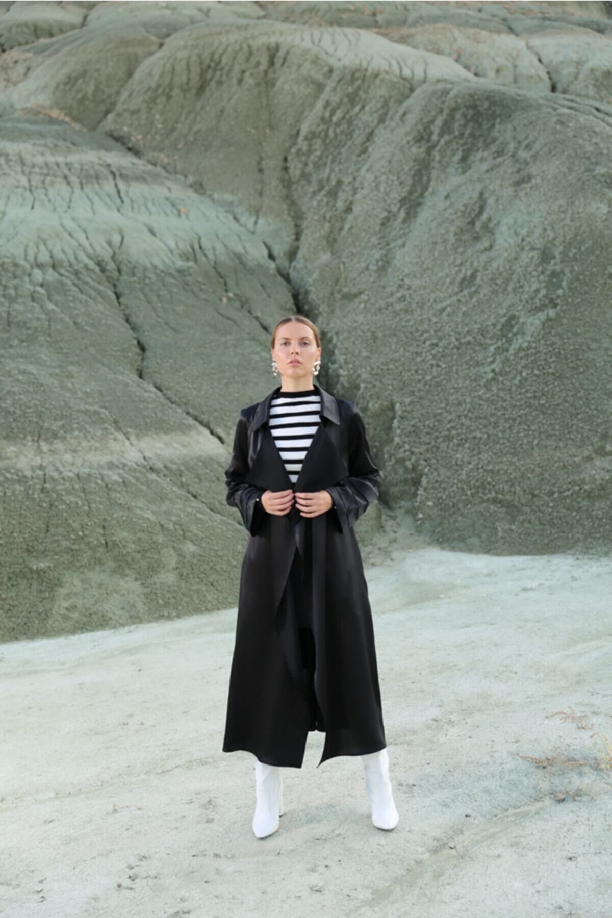 Kadın Siyah Saten Trençkot