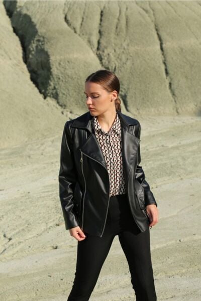 Kadın Siyah İki Fermuarlı Kemerli Deri Kısa Ceket Siyah - 38