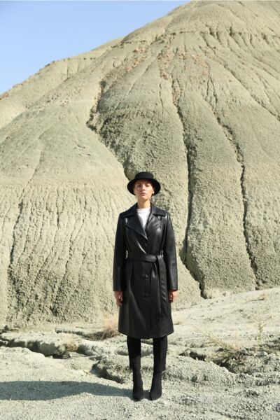 Deri Düğme Detaylı Trençkot