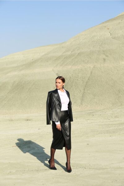 Siyah Deri Kalem Etek