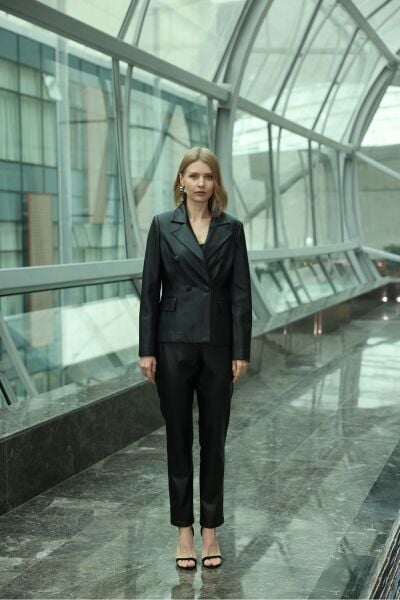 Kısa Blazer Deri Ceket