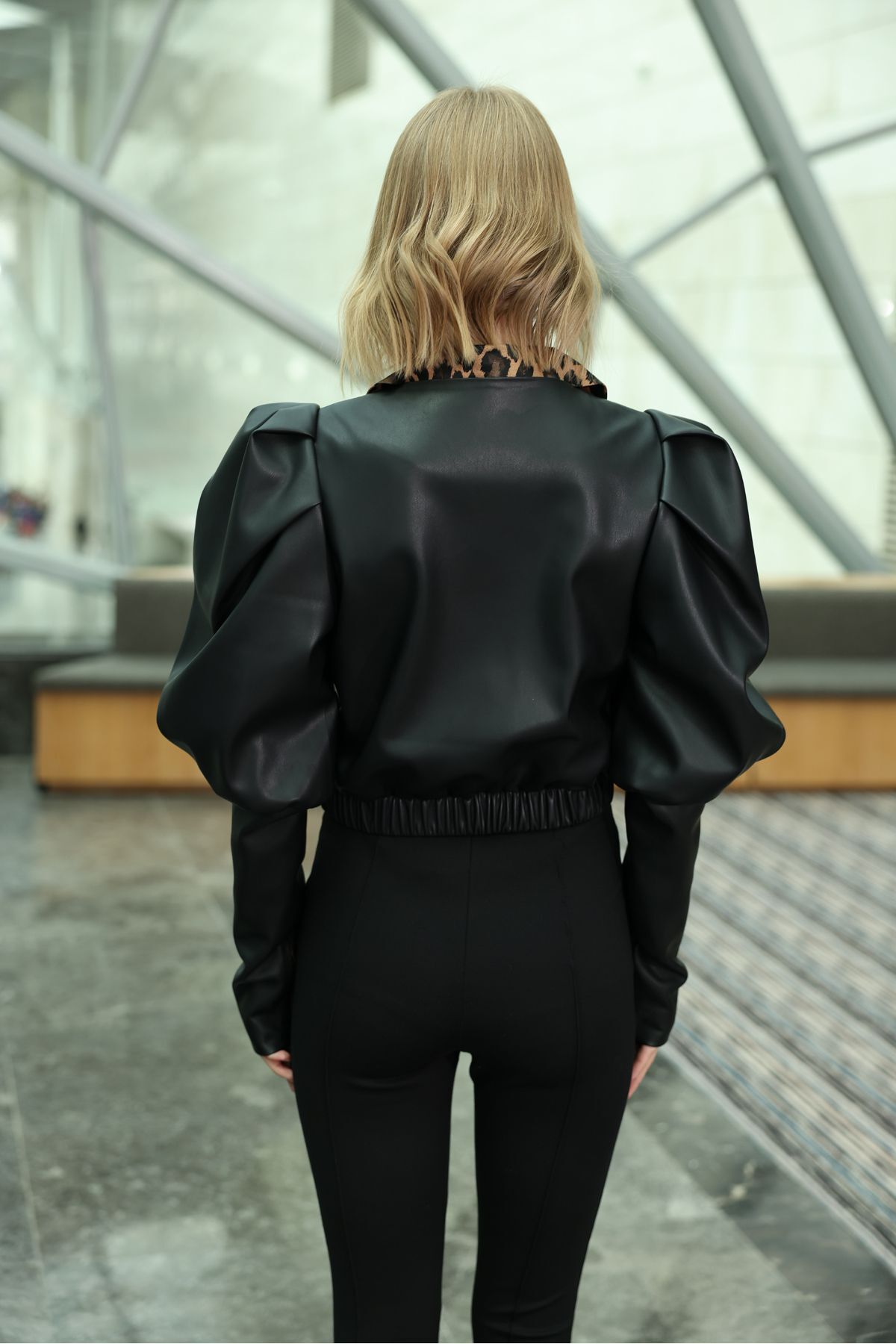 Prenses Kol Deri Ceket Siyah - 38