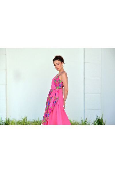 Pembe Çiçekli Uzun Askılı Elbise