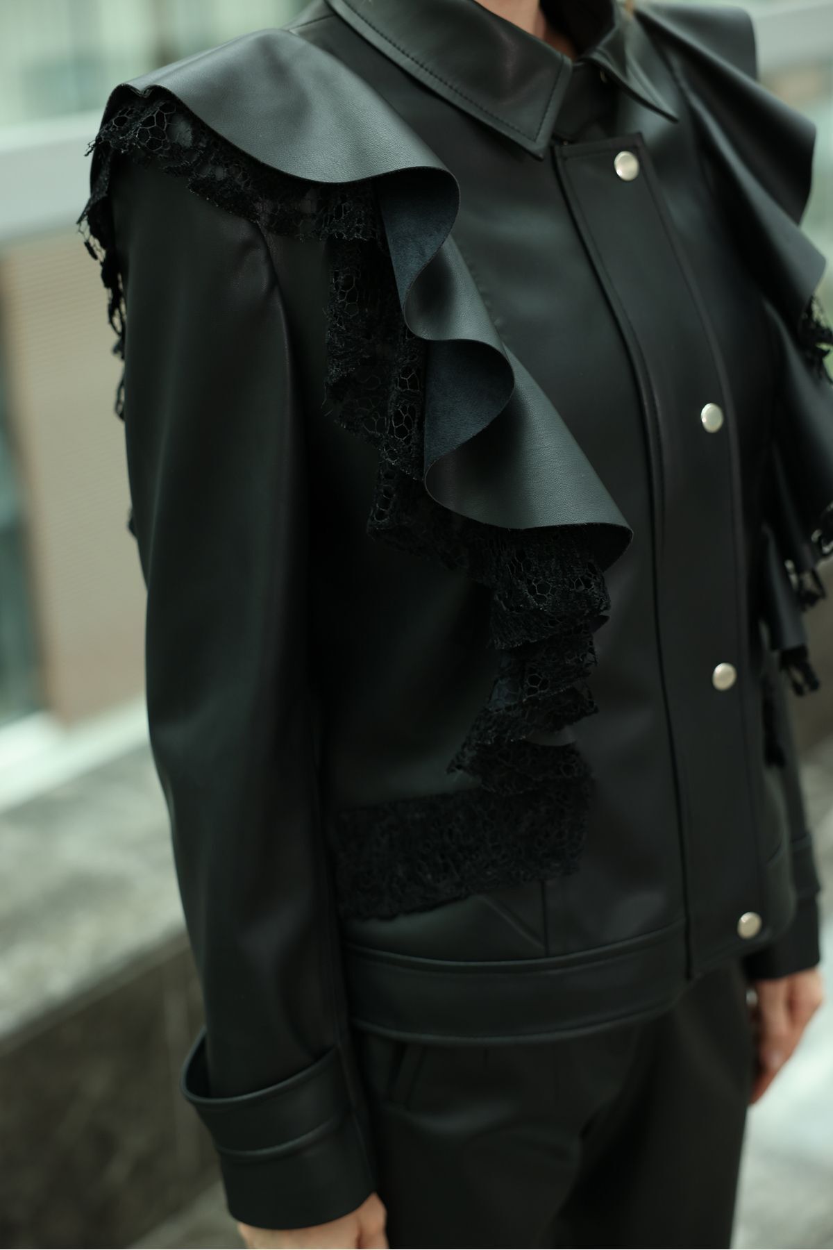 Siyah Pileli Deri Ceket Siyah - 38