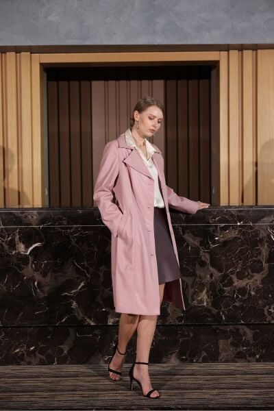 Pembe Deri Uzun Trençkot
